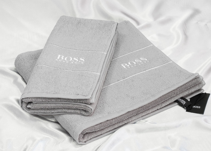 Полотенца Код 428 
Набор полотенец Hugo Boss 
Хлопок 100% 
50-90см 
70-140см plt143-7