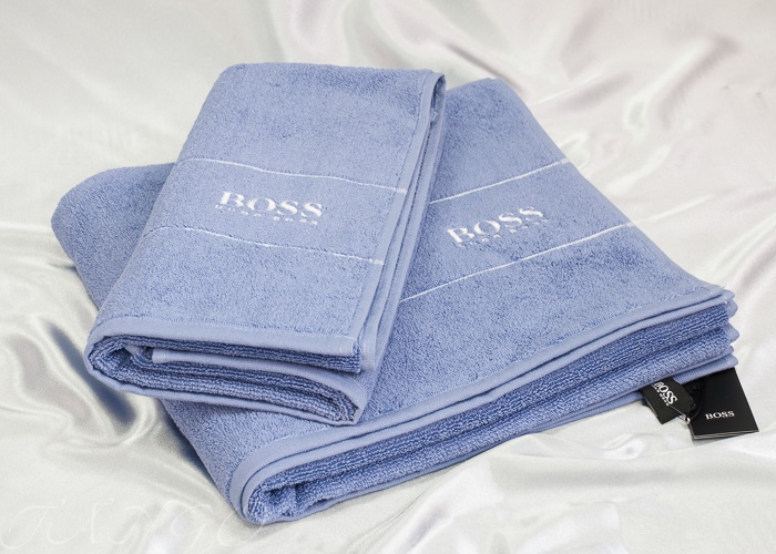 Полотенца Код 428 
Набор полотенец Hugo Boss 
Хлопок 100% 
50-90см 
70-140см plt143-8